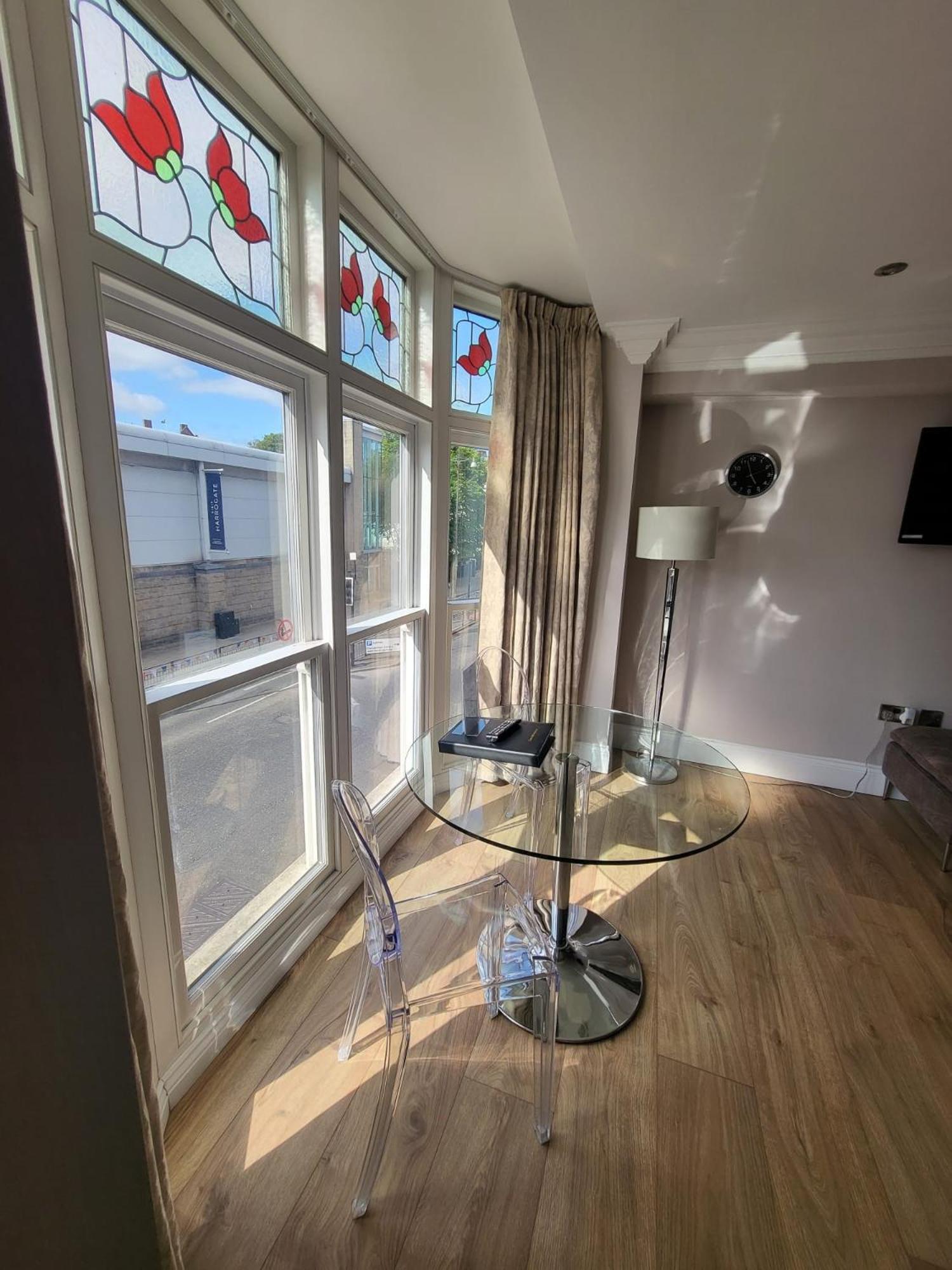 Harrogate Lifestyle Luxury Serviced Aparthotel Eksteriør bilde